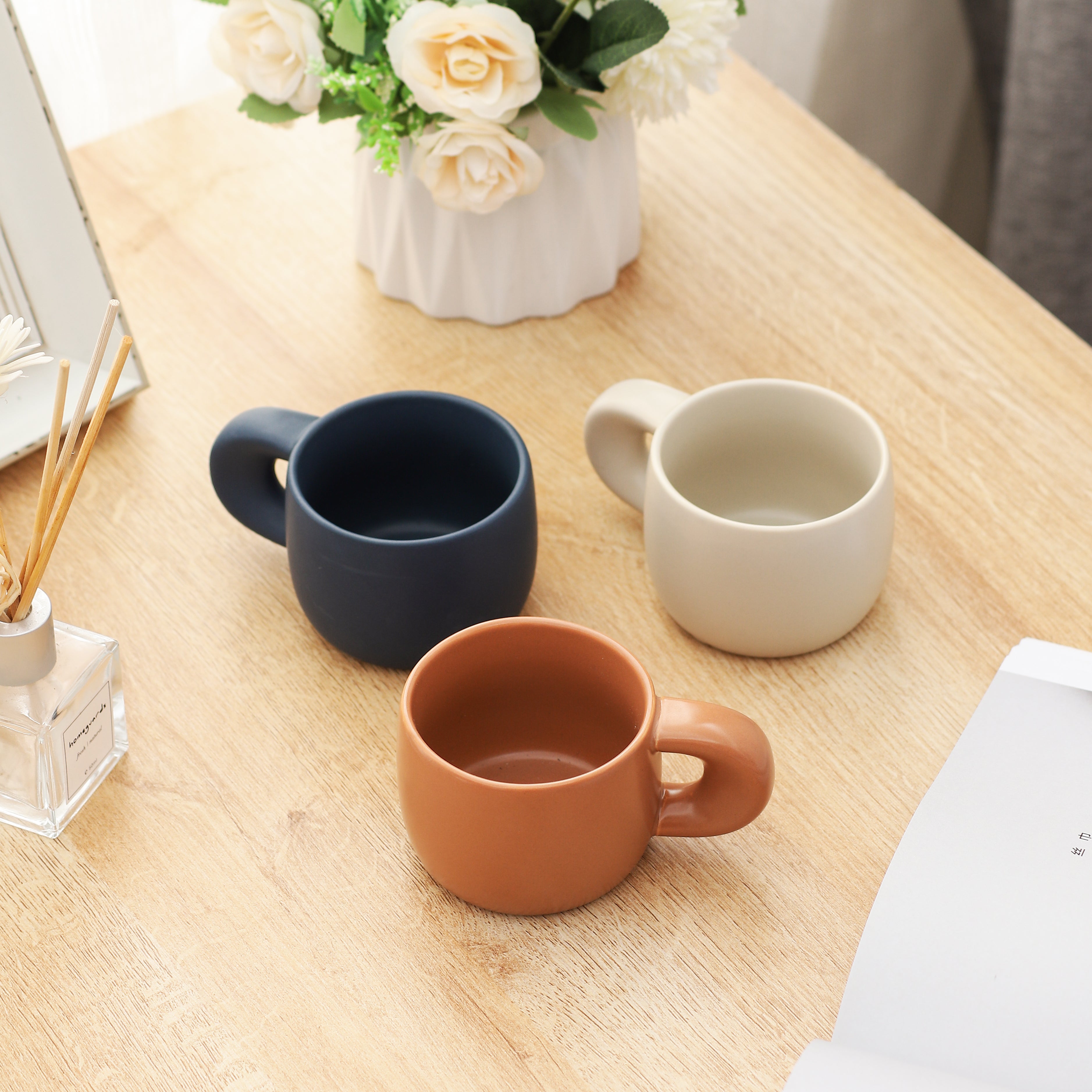 FENN Set of 3 Porcelain Nordic Korean Mug Cup Modern Thick Handle Design Ceramic Coffee Mug 220ml Matte Glazed