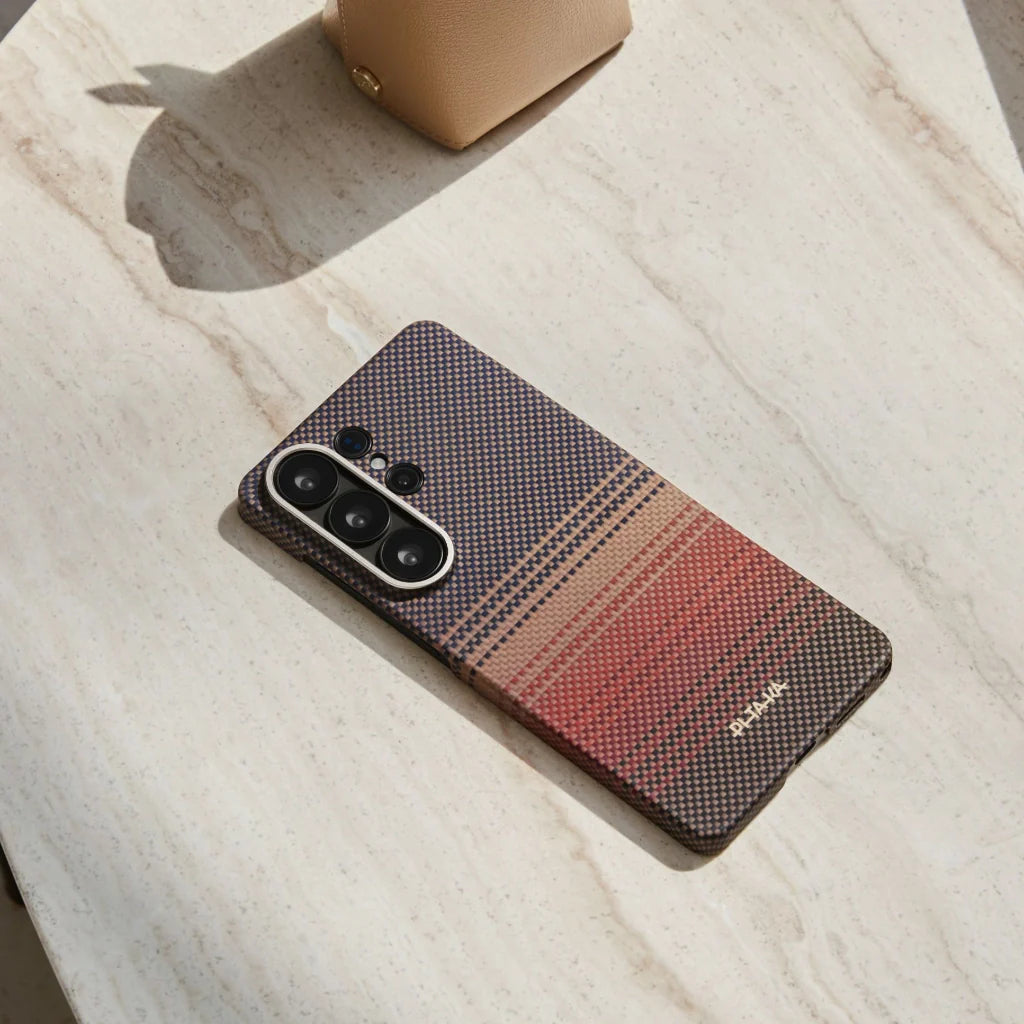 Coque Ultra-Mince PITAKA pour Samsung Galaxy S26 Ultra Sunset (Bouton Aaron)